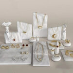 Modern Minimalist Store Interior Scene (Vray Render)_9147